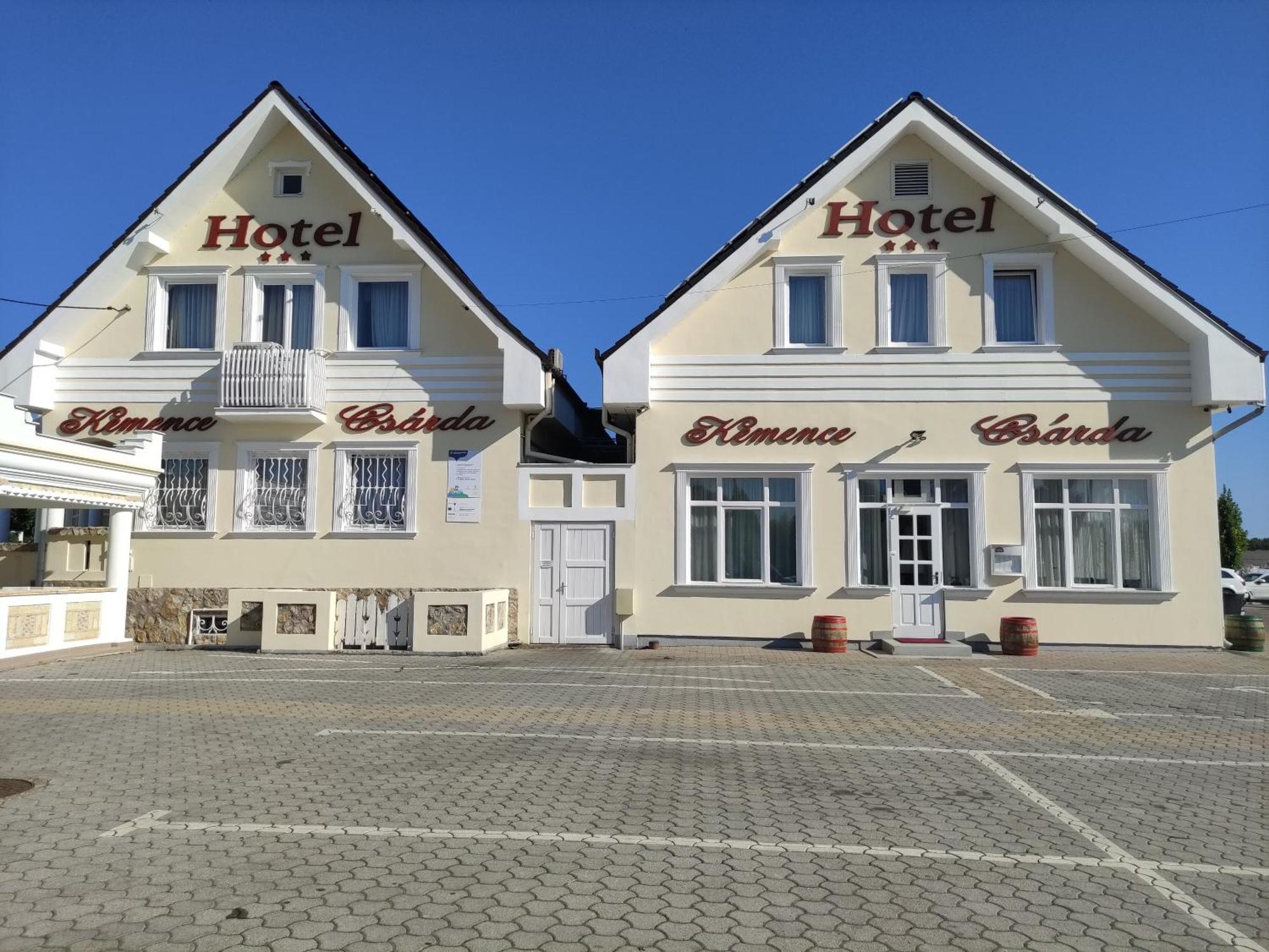 Kemence Csárda és Szálloda Nyíregyháza Exterior foto